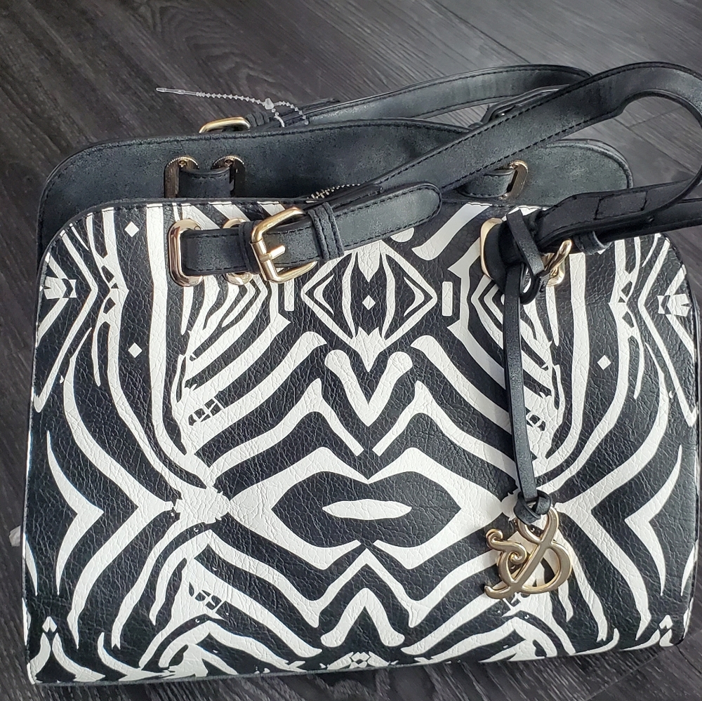 Amy & Joey Black and White Zebra Purse